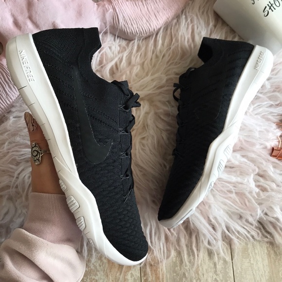 NWT Nike Free Trainers Flyknit 2 - Picture 2 of 8